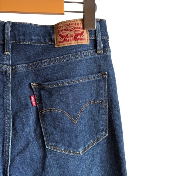 Levi's 724 High Rise Straight Leg Jeans Size 28 Dark Blue Denim - Picture 10 of 16